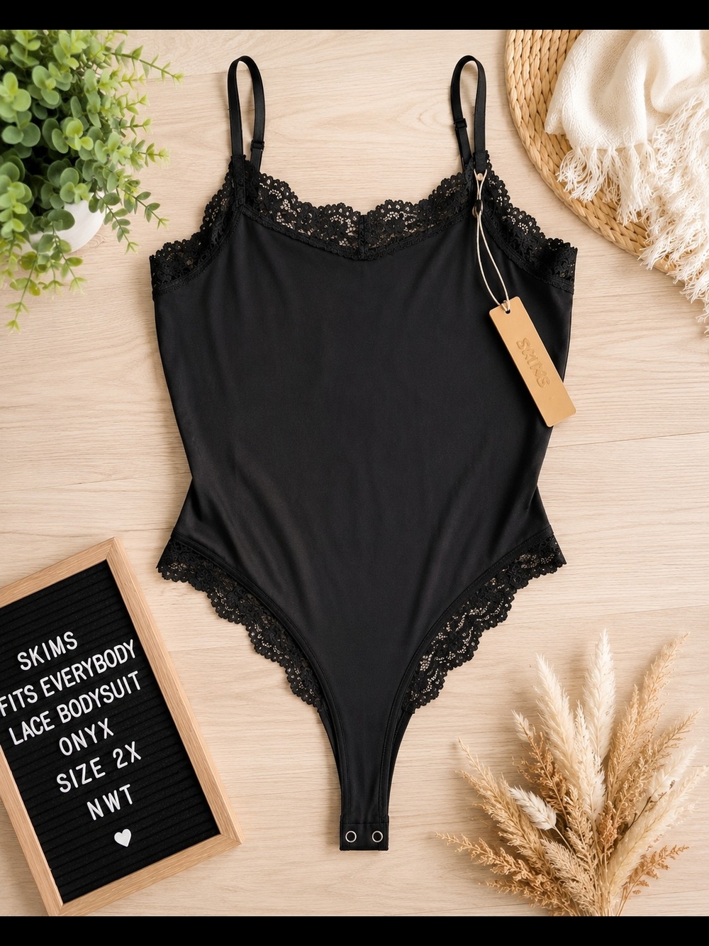 SKIMS Fits Everybody Lace Bodysuit Onyx Black 2X NWT Stretch Lace Trim Shapewear
